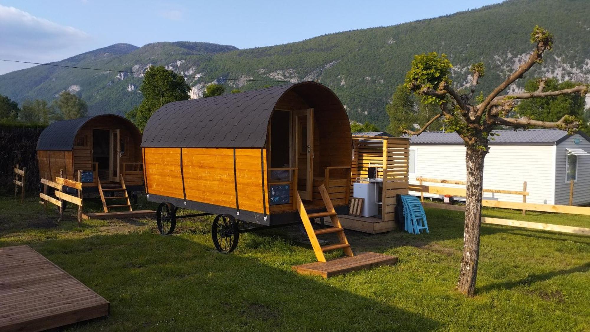 Camping Le Hameau Des Pecheurs Hotel Novalaise Eksteriør billede